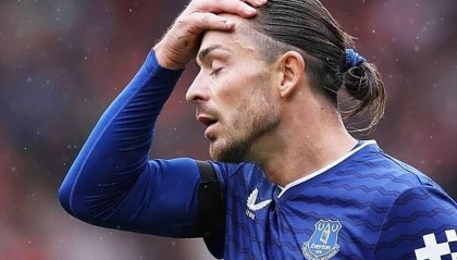 多多28-伤缺3月！格拉利什受伤给曼城敲响警钟 再不轮换哈兰德就是下一个