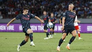 曼晚:曼城即将与科莫达成协议,后者将超2500万镑买断佩罗内